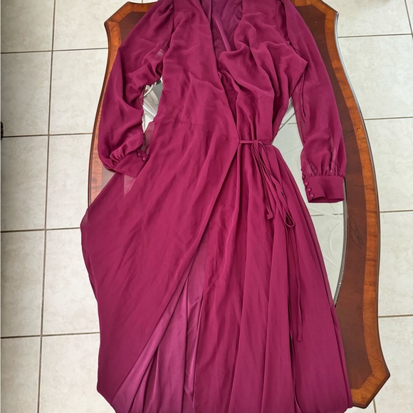 Plum Lulus wrap dress. Size 2X. Used once. - Picture 3 of 5